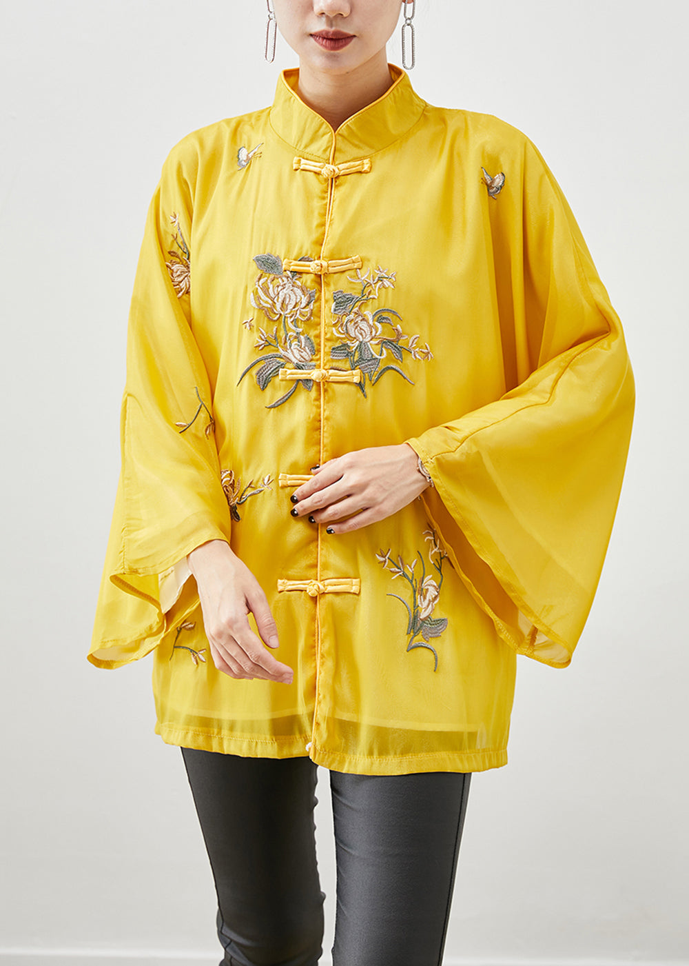 Elegantly Styled Jacket for Everyday Wear