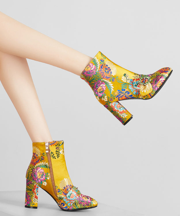 Graceful Orthopedic Boots for Modern Look