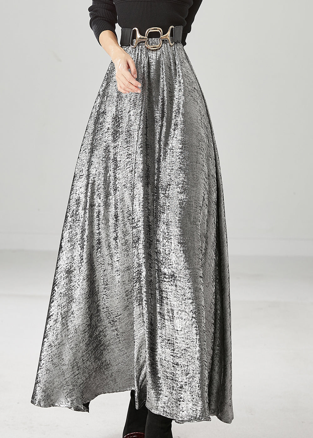 Sophisticated Garment with a Clean Classic Look
