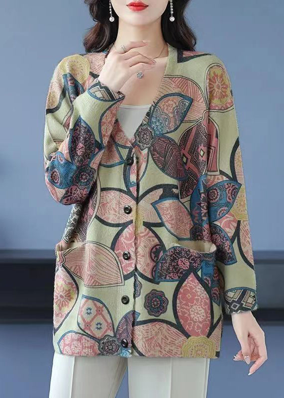 Elegantly Styled Coat for Everyday Wear