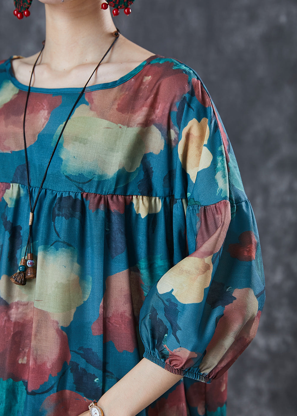 Classic Vintage Shirt with a Flattering Fit