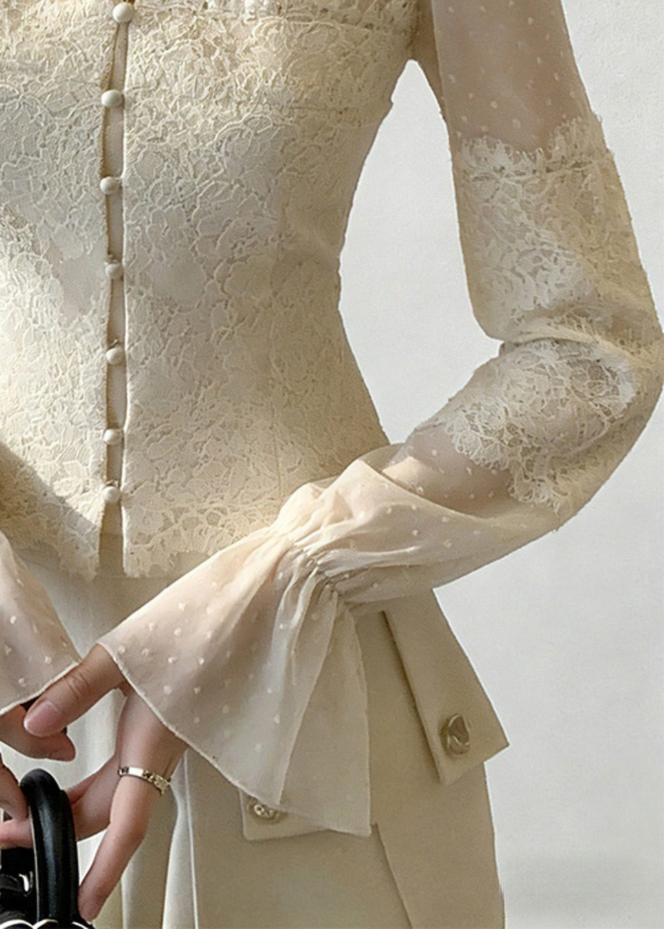 Beautifully Crafted Blouse in a Classic Style