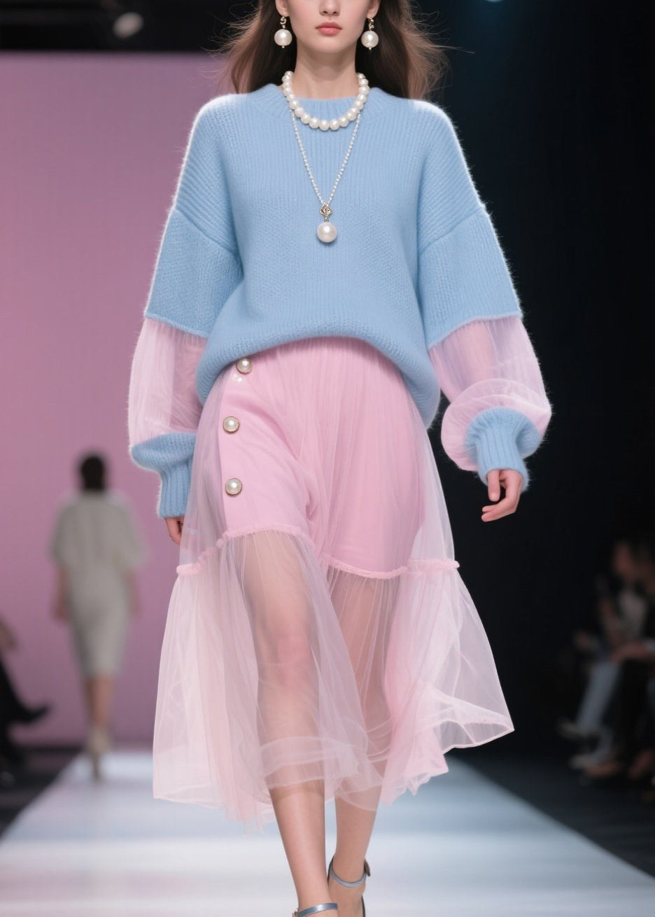 Well Tailored Sweater with a Graceful Silhouette