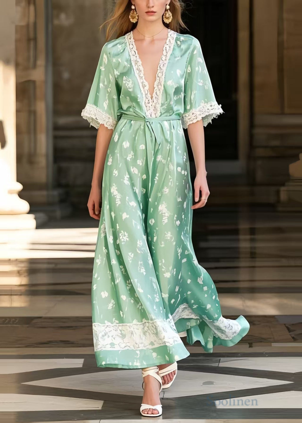 Beautifully Crafted Dress in a Classic Style