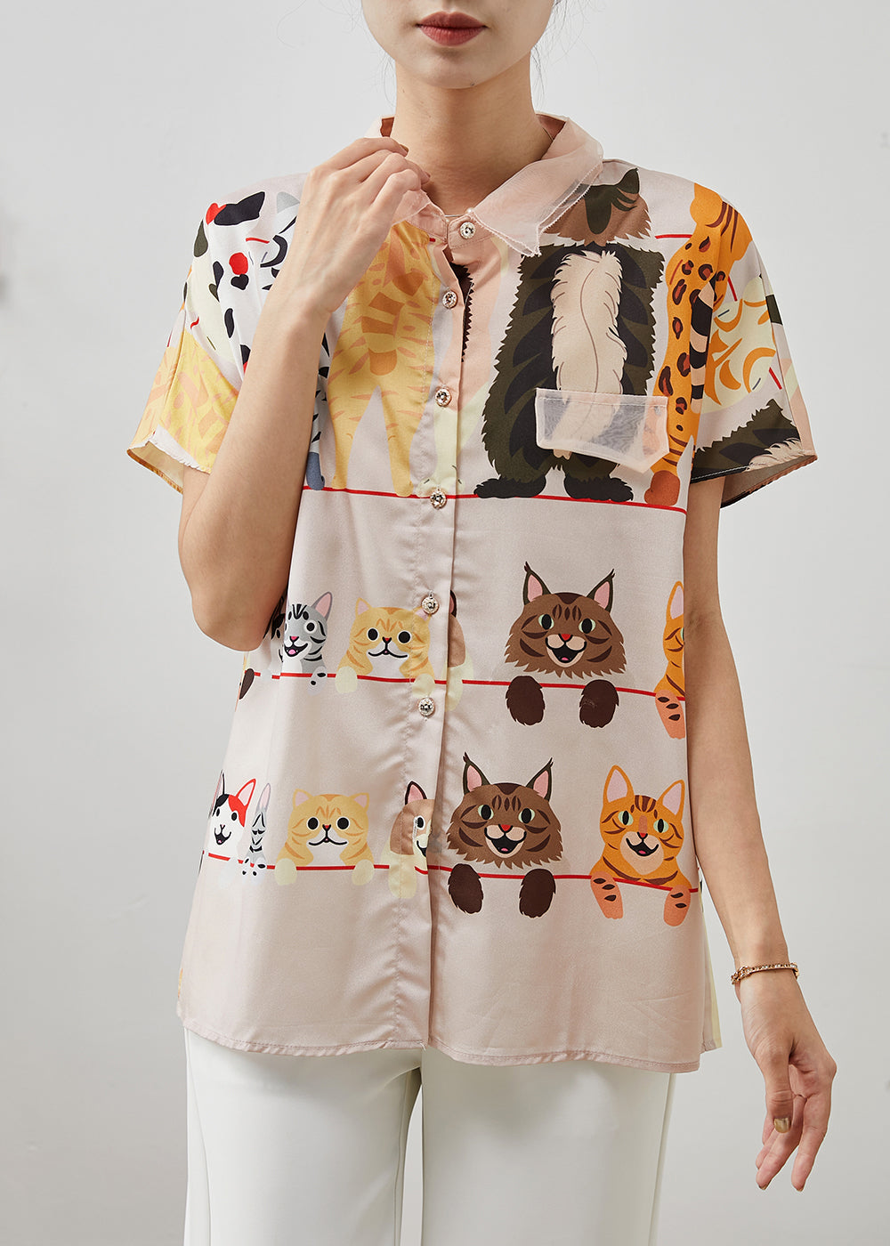 Classic Vintage Blouse with a Flattering Fit