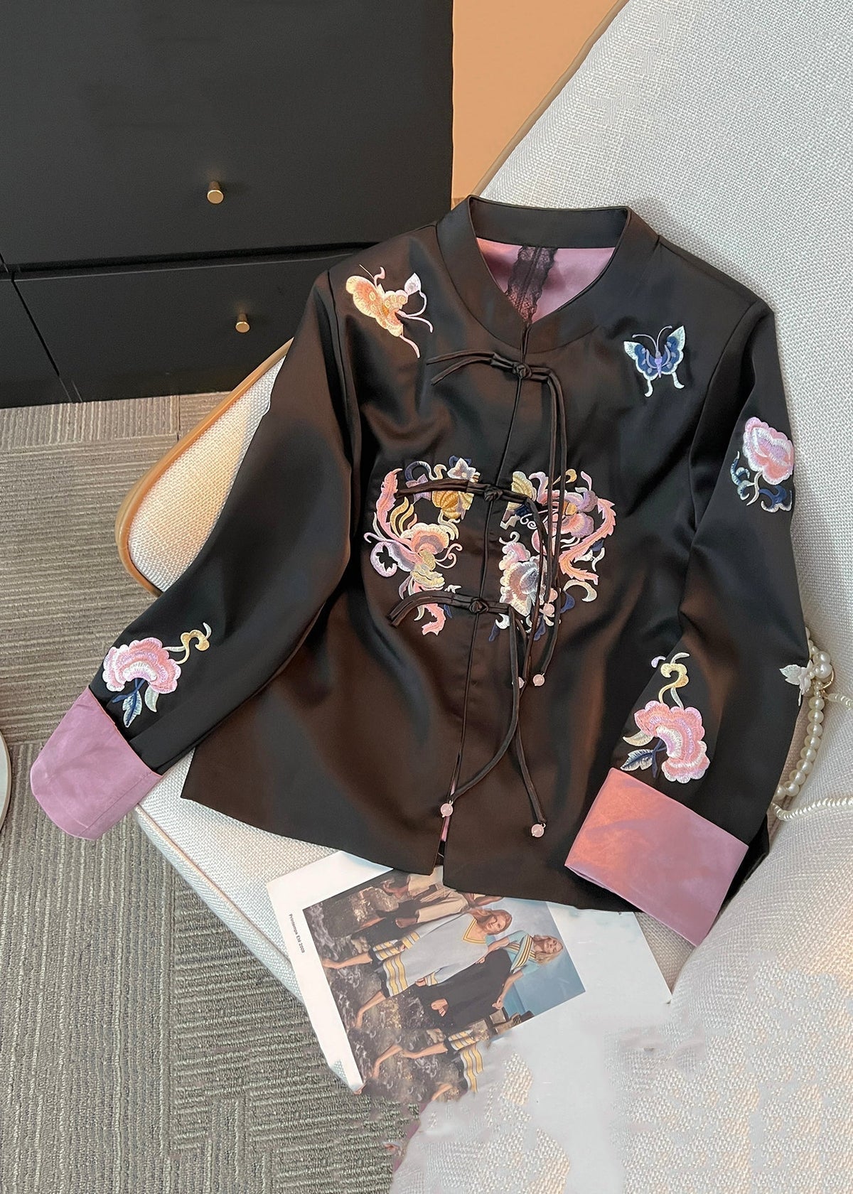 Elegantly Styled Coat for Everyday Wear