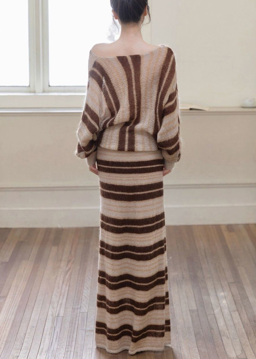 Effortlessly Elegant Sweater with a Timeless Design