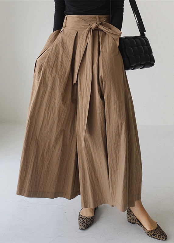 Well Tailored Pants with a Graceful Silhouette
