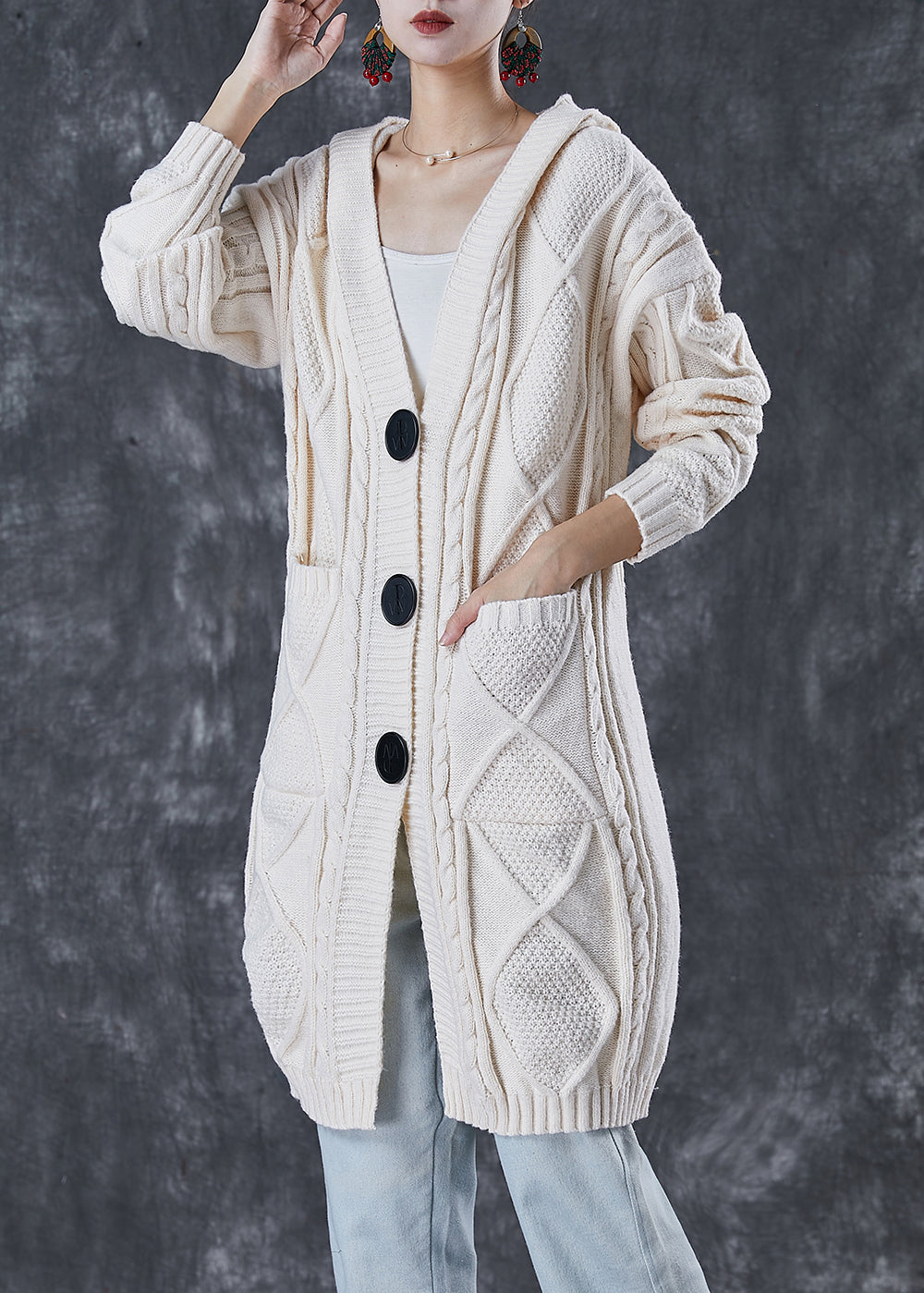 Elegantly Styled Coat for Everyday Wear