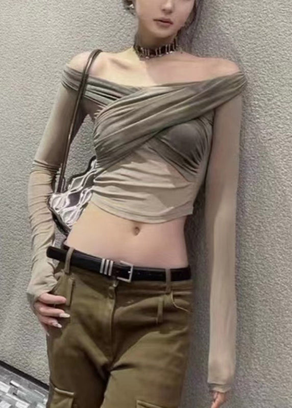 Well Tailored Top with a Graceful Silhouette