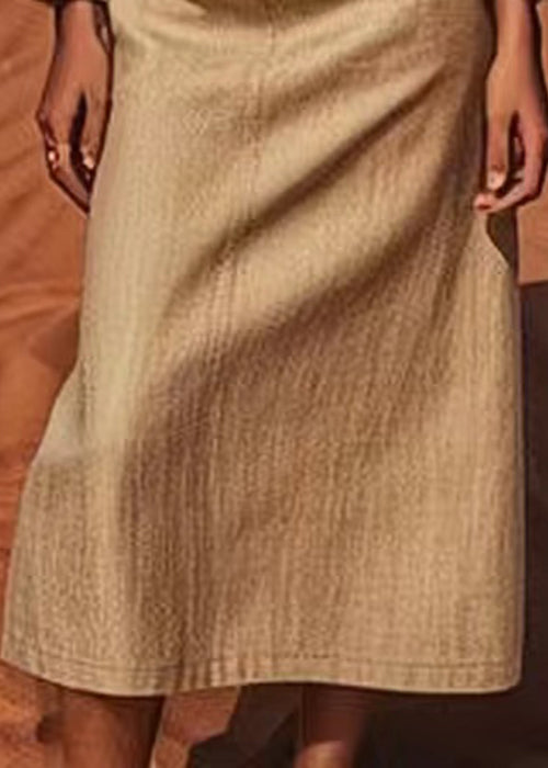 Effortlessly Elegant Garment with a Timeless Design