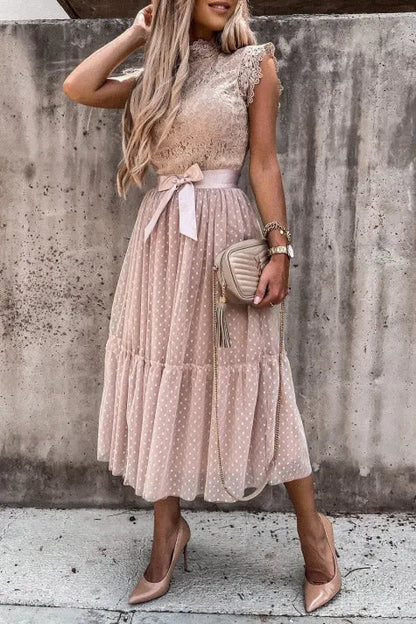 Classic Vintage Dress with a Flattering Fit