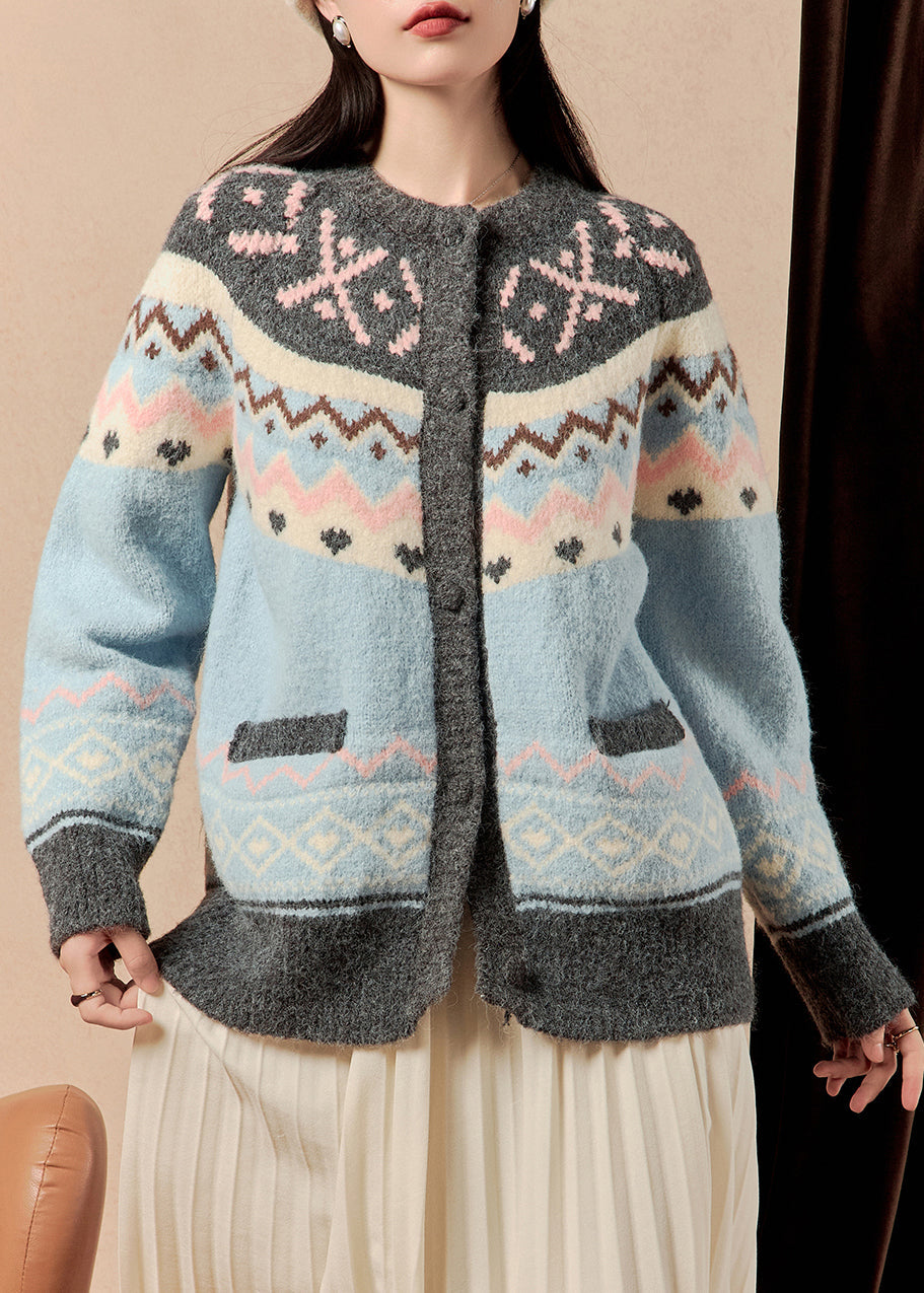 Beautifully Crafted Cardigan in a Classic Style