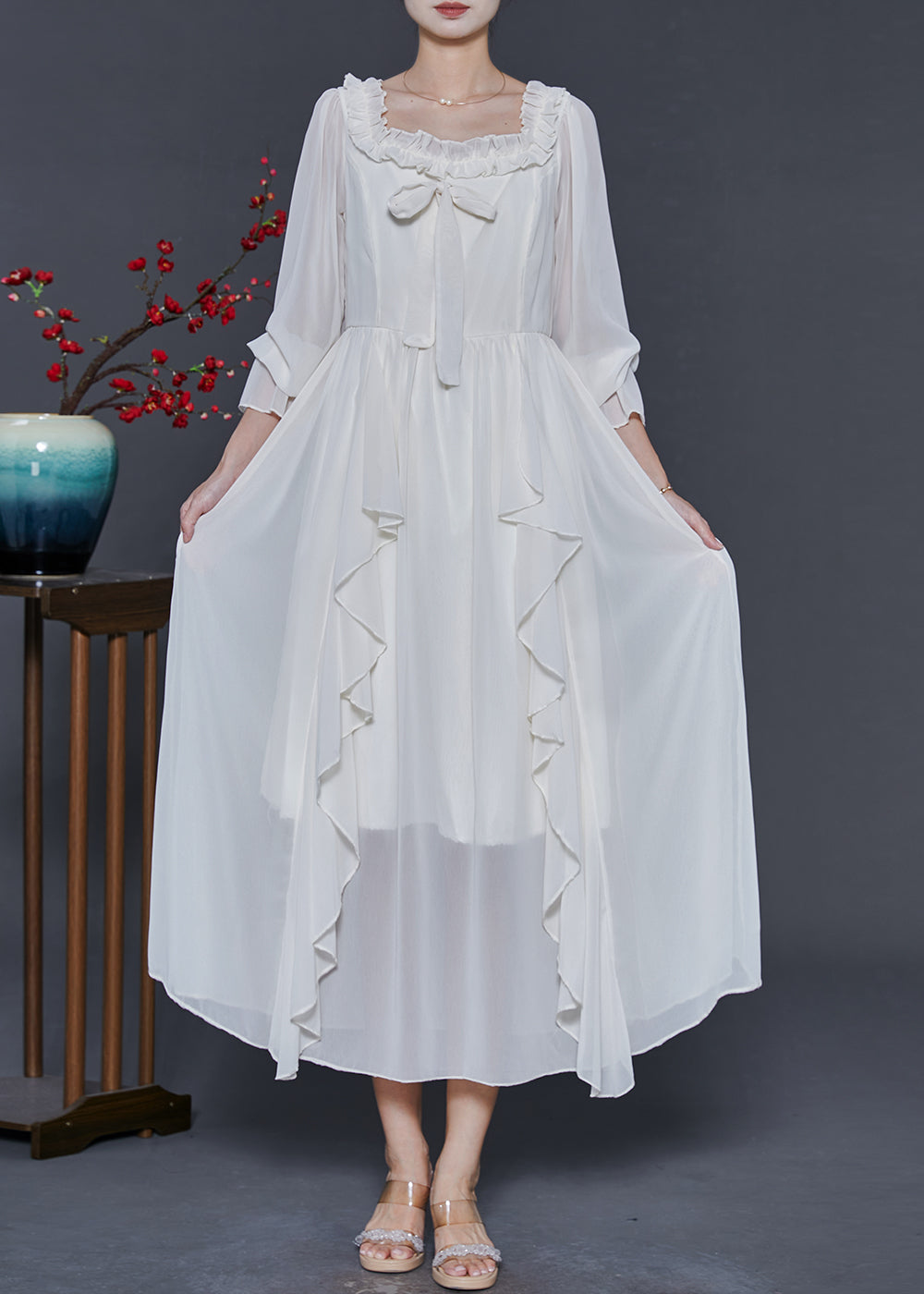 Beautifully Crafted Dress in a Classic Style