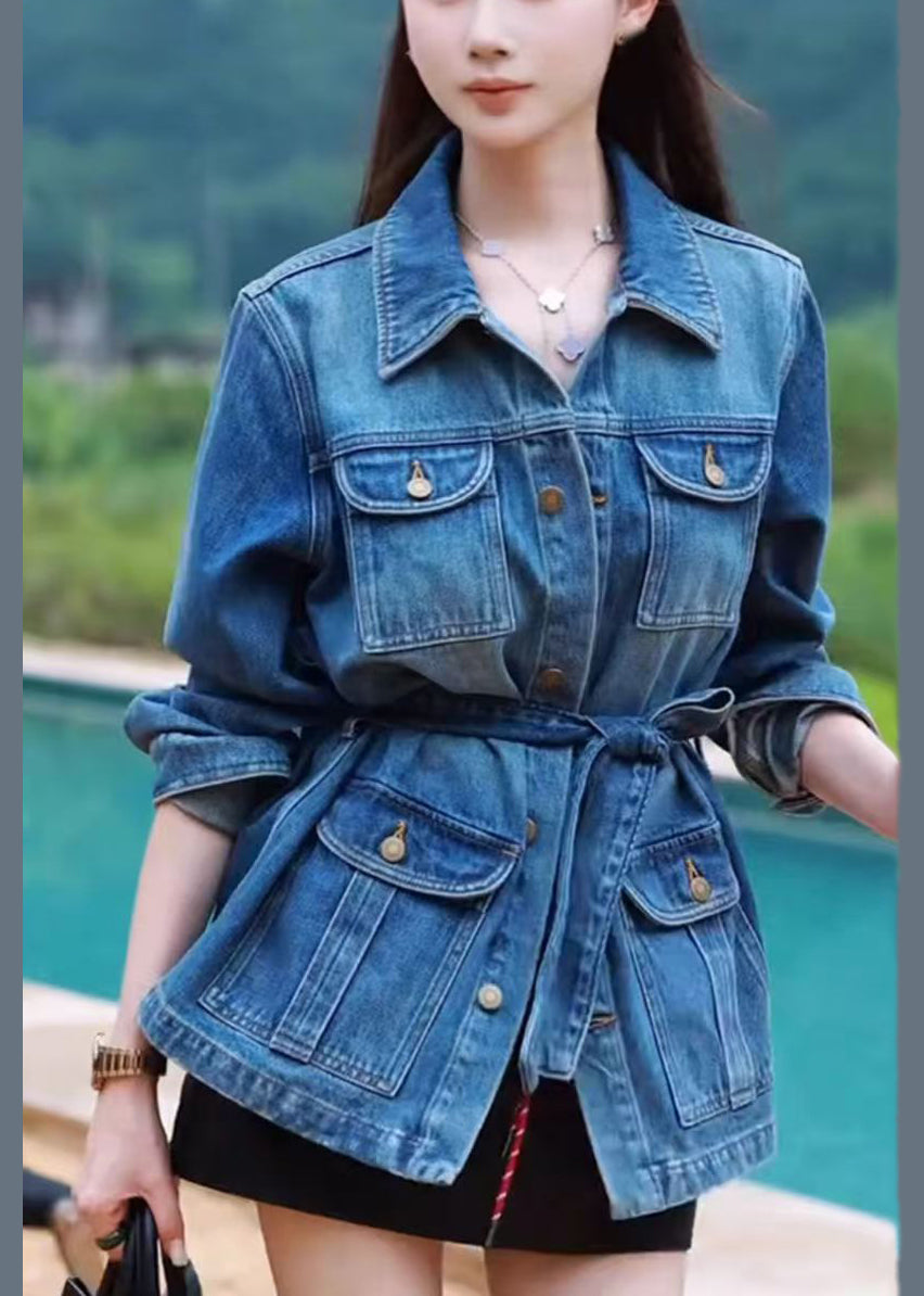 Gracefully Styled Jacket for Any Occasion