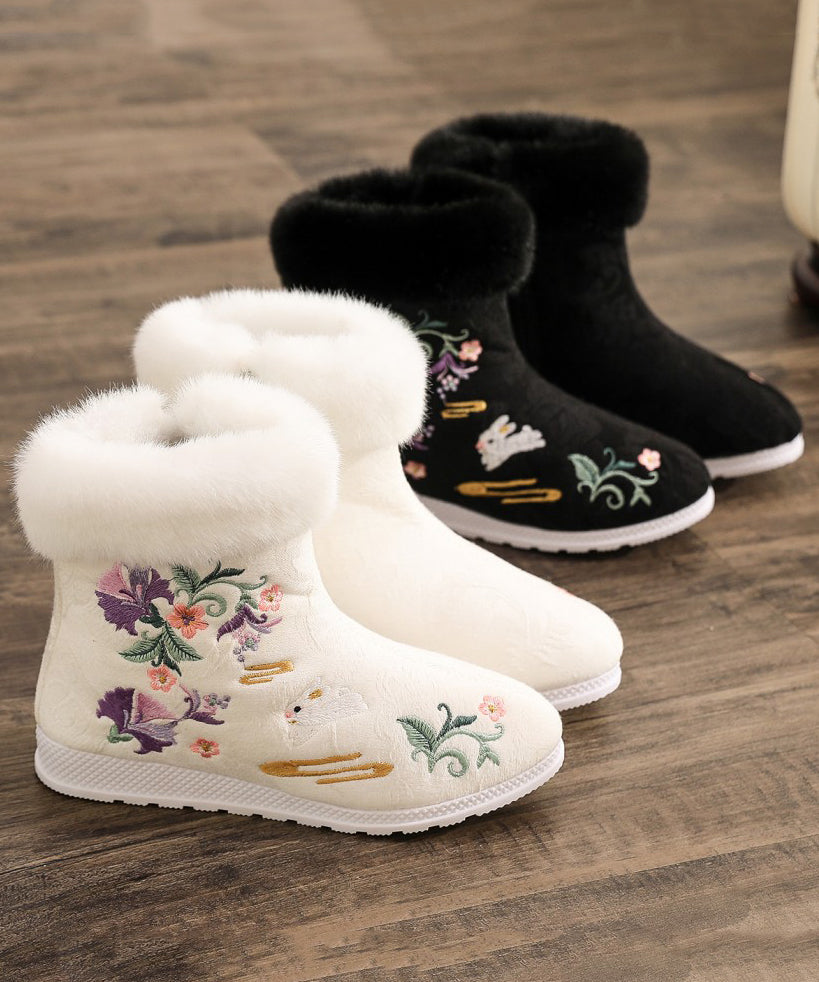 Graceful Orthopedic Boots for Modern Look