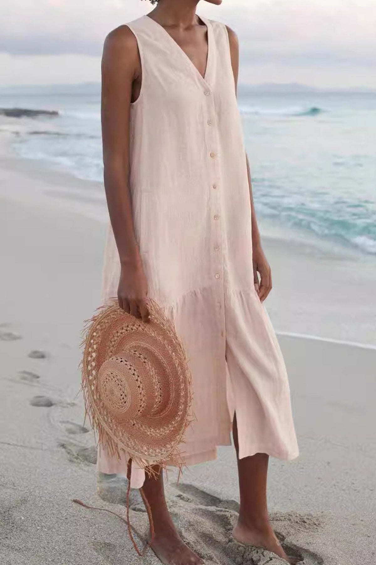 Beautifully Crafted Dress in a Classic Style