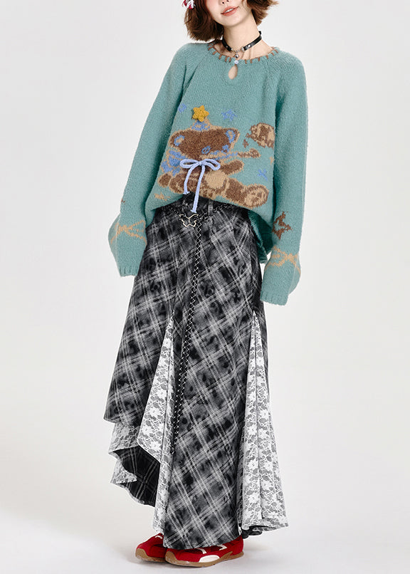 Effortlessly Elegant Sweater with a Timeless Design