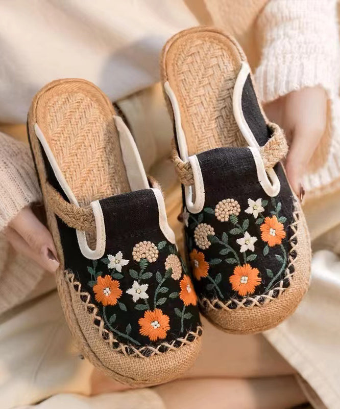 Graceful Orthopedic Sandals for Modern Look