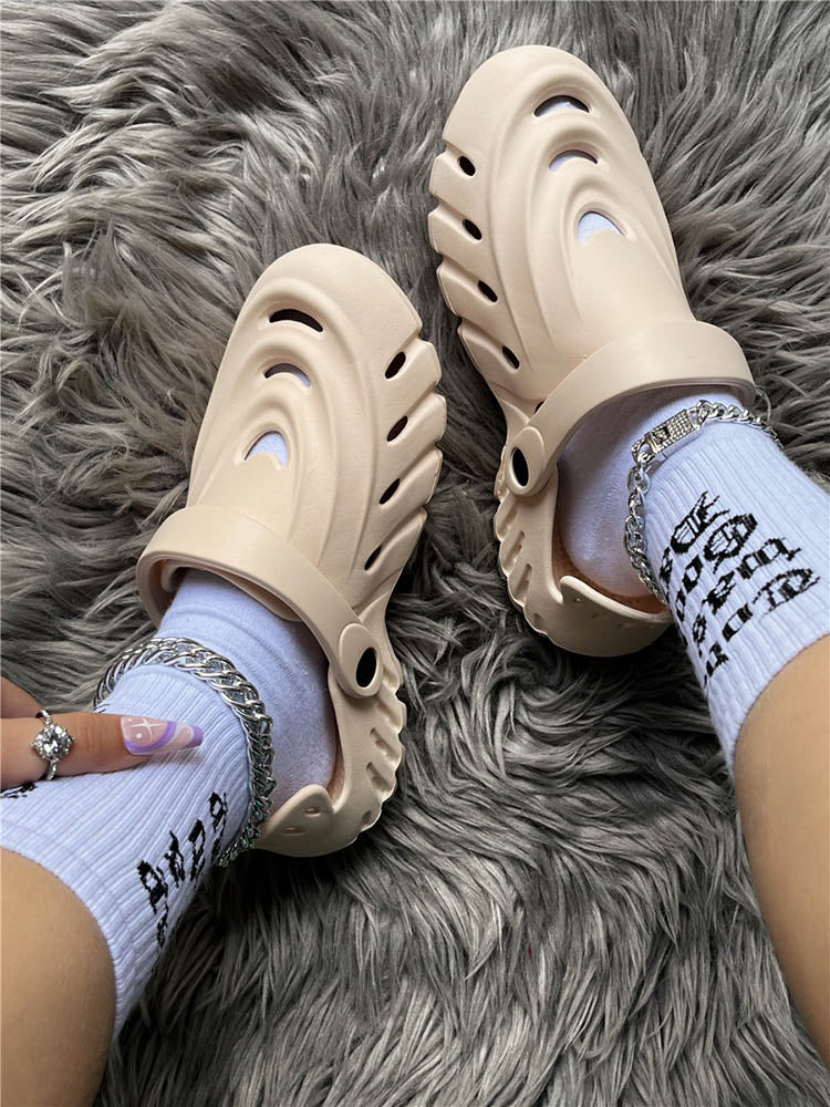 Chic Orthopedic Flats with Unique Design
