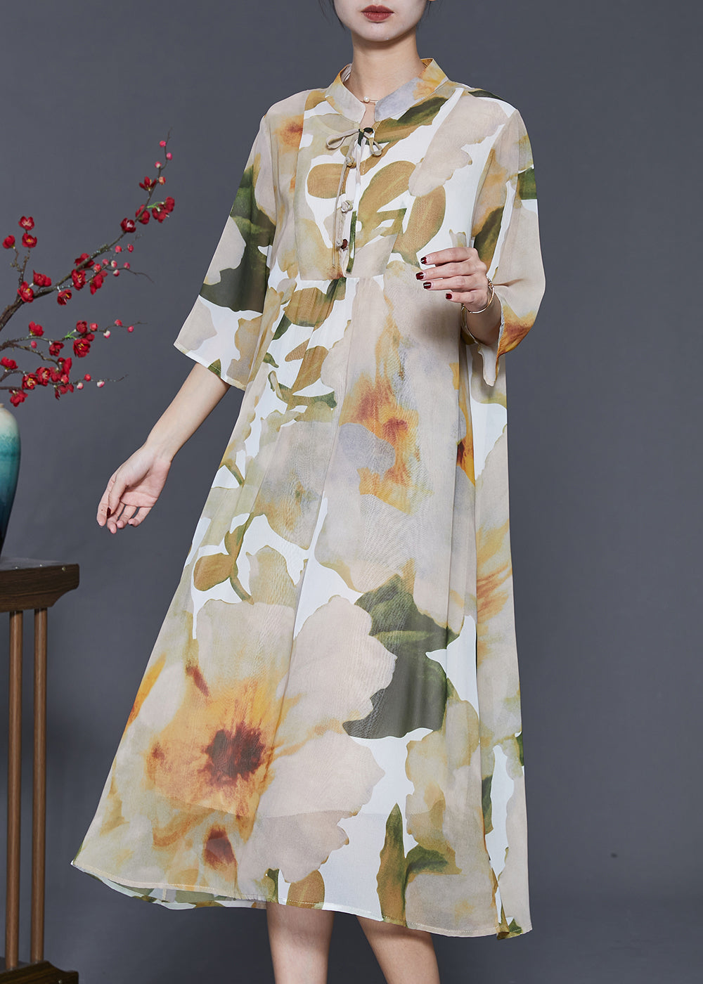 Gracefully Styled Dress for Any Occasion
