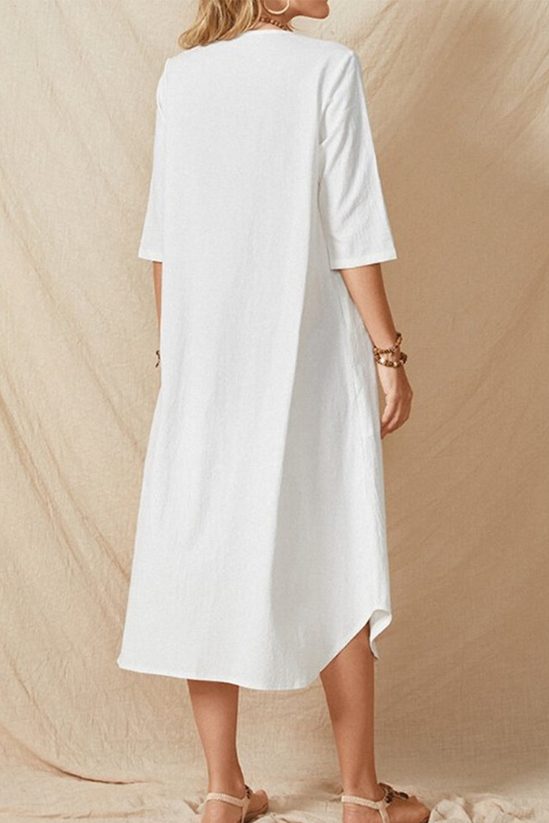 Sophisticated Dress with a Clean Classic Look