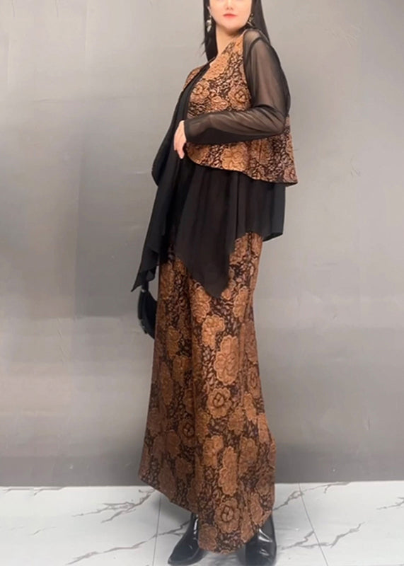 Well Tailored Pants with a Graceful Silhouette