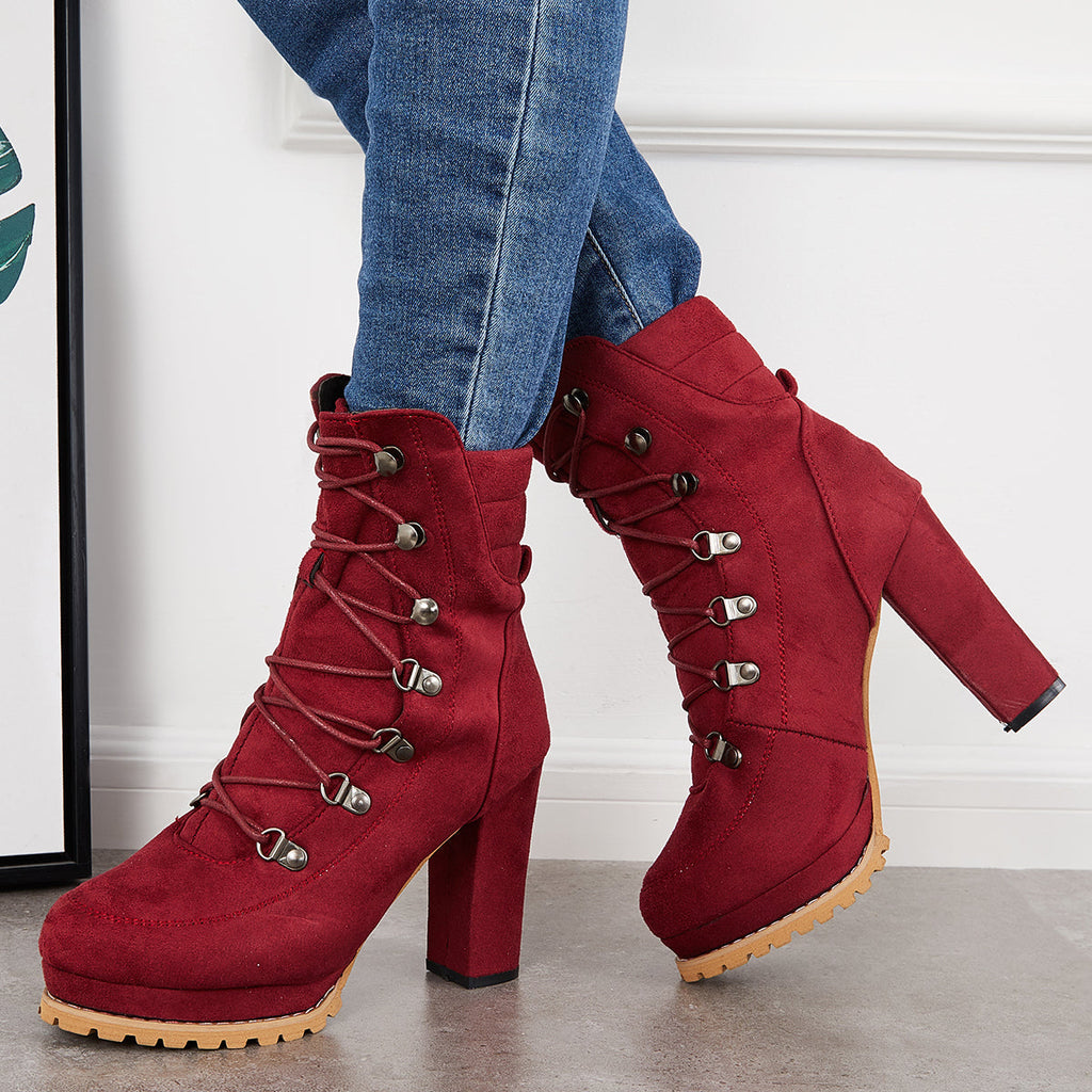 Chic Orthopedic Boots with Unique Design