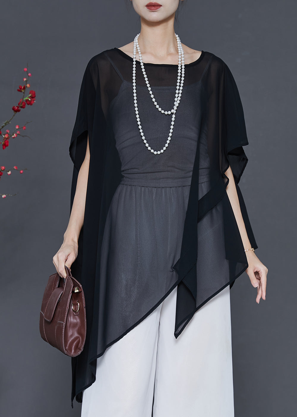 Beautifully Finished Top in a Timeless Design