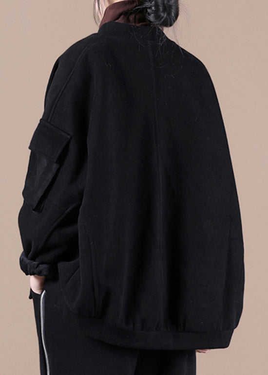 Well Tailored Coat with a Graceful Silhouette