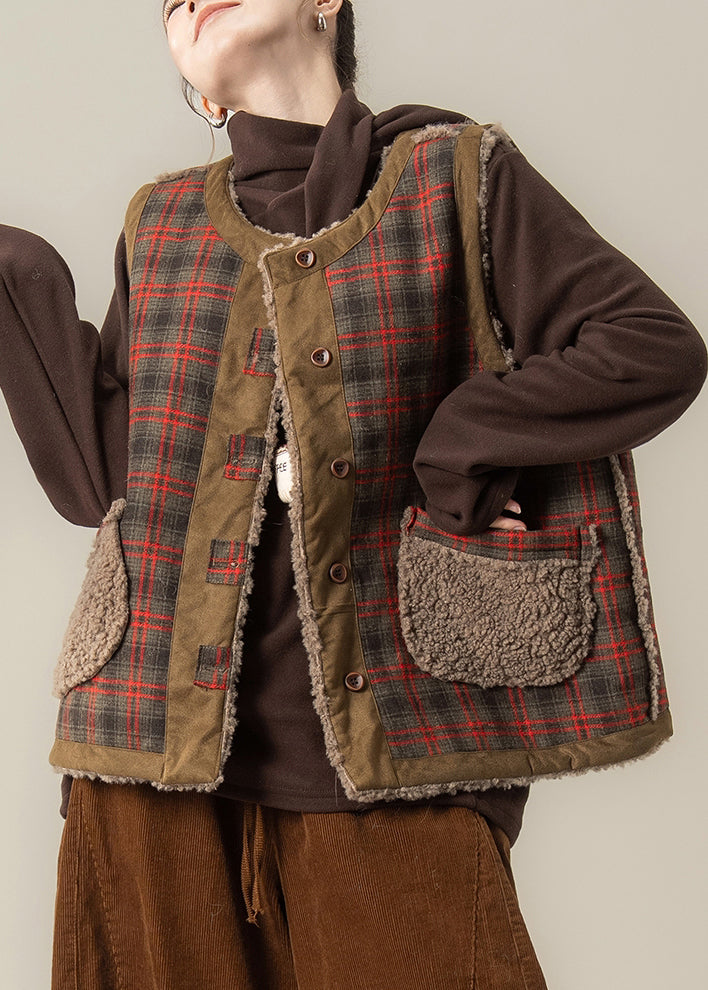 A Vintage Style Coat with Delicate Timeless Details