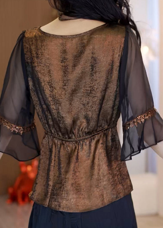 Classic Vintage Top with a Flattering Fit