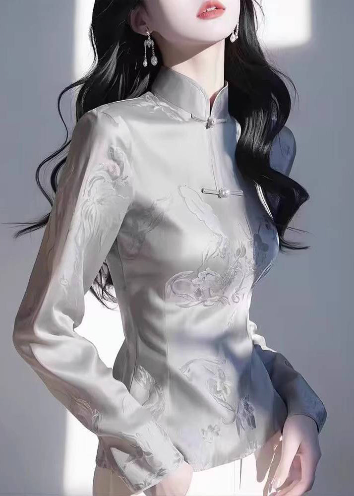 Classic Vintage Top with a Flattering Fit