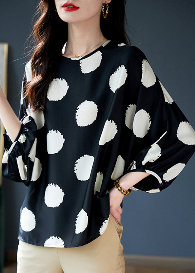 Beautifully Finished Top in a Timeless Design