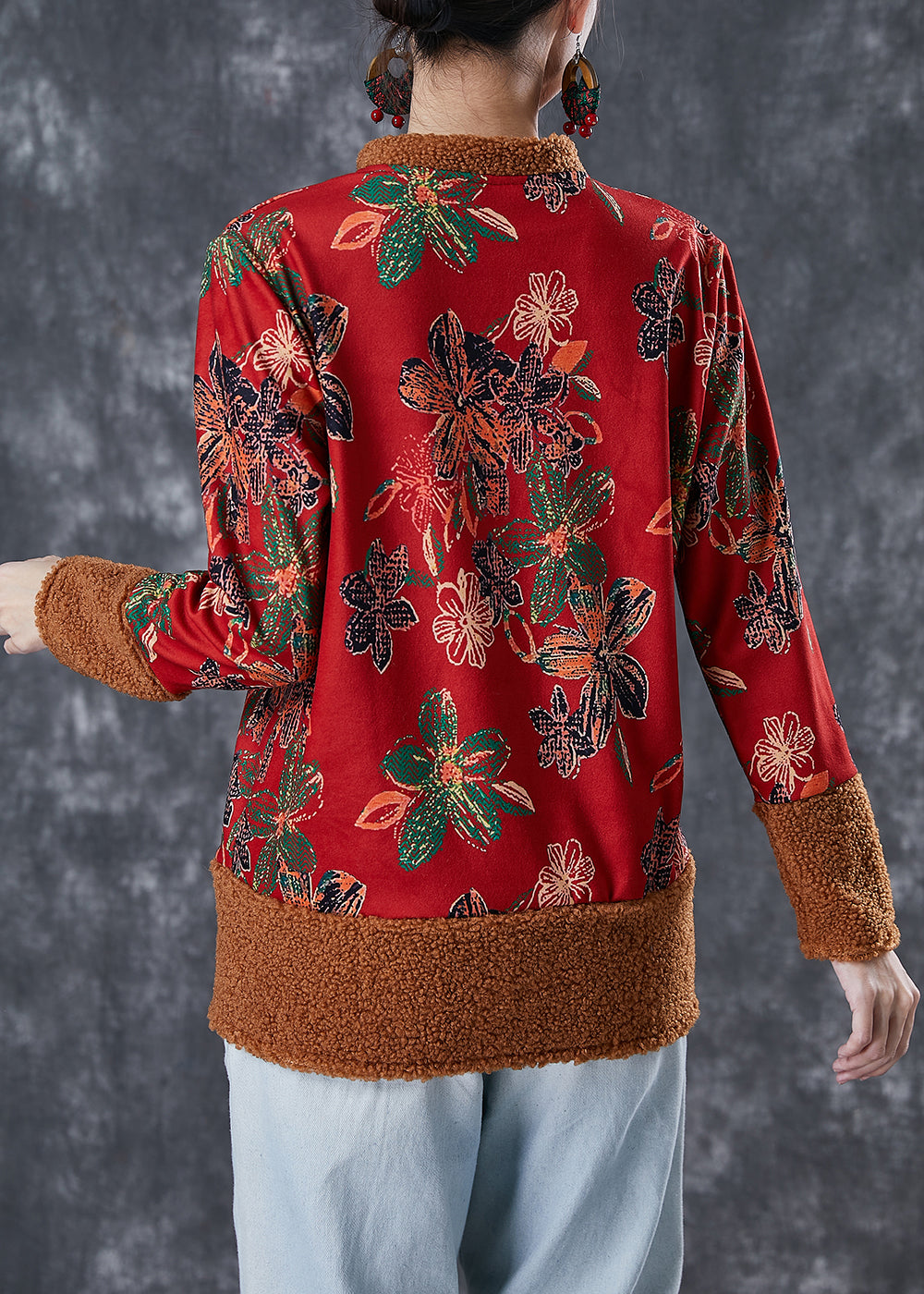 Elegantly Styled Jacket for Everyday Wear