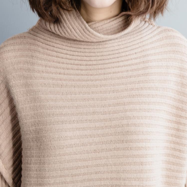 Effortlessly Elegant Sweater with a Timeless Design