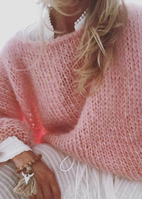 Well Tailored Sweater with a Graceful Silhouette