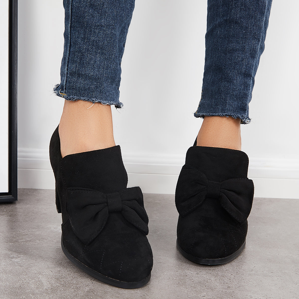 Classic Orthopedic Pumps with Timeless Style