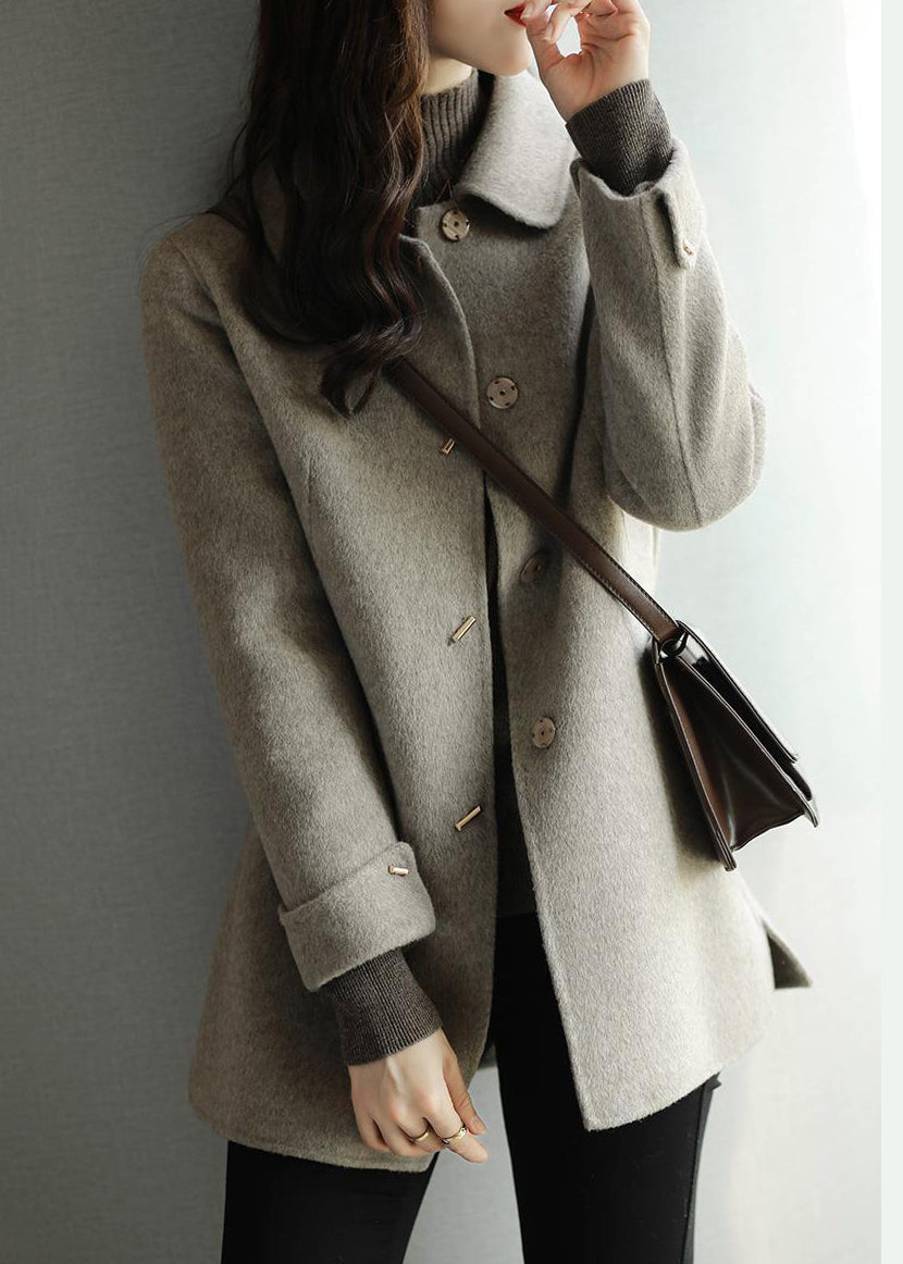 Beautifully Finished Coat in a Timeless Design