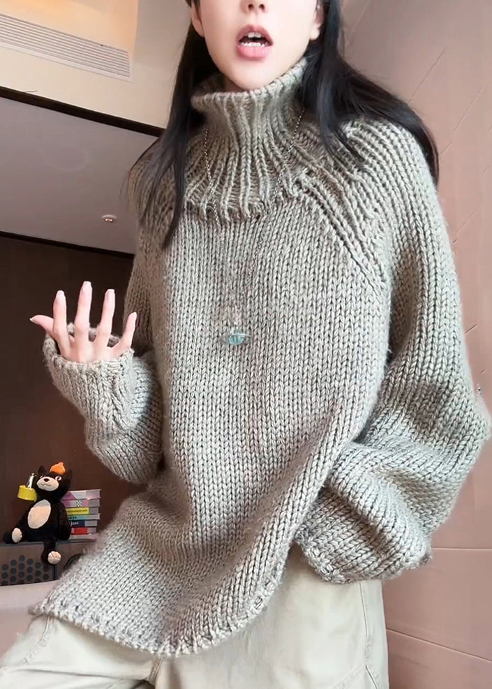 Beautifully Finished Sweater in a Timeless Design