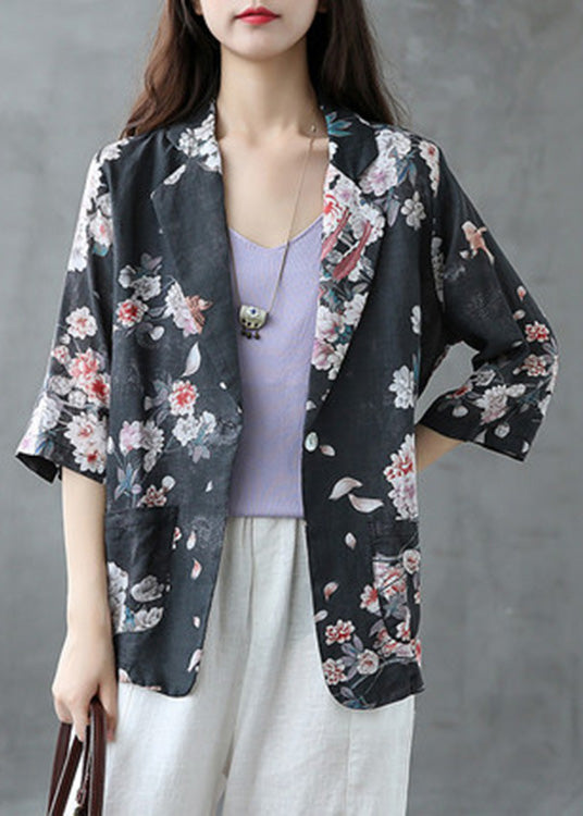 Gracefully Styled Coat for Any Occasion
