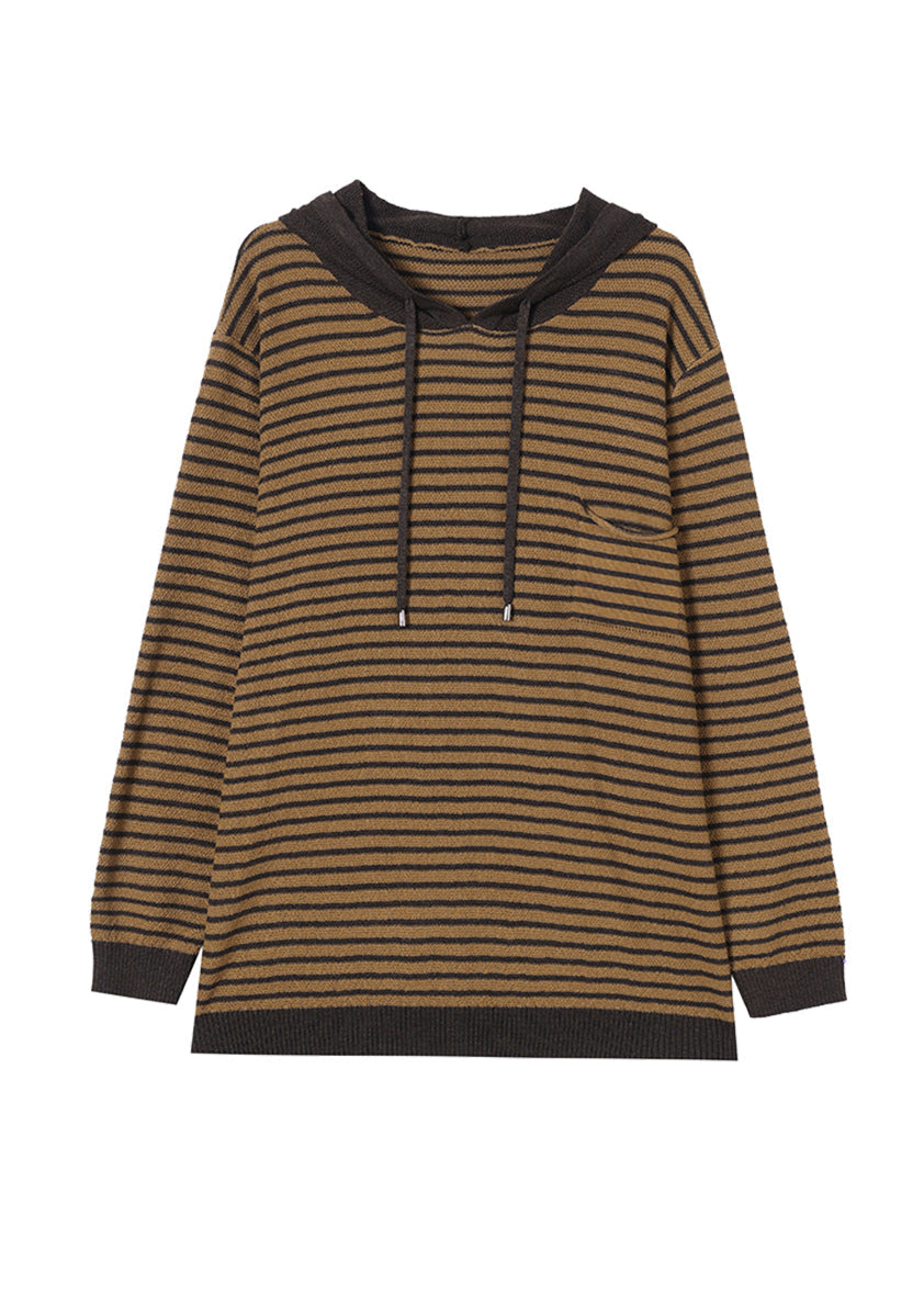 Classic Vintage Sweater with a Flattering Fit