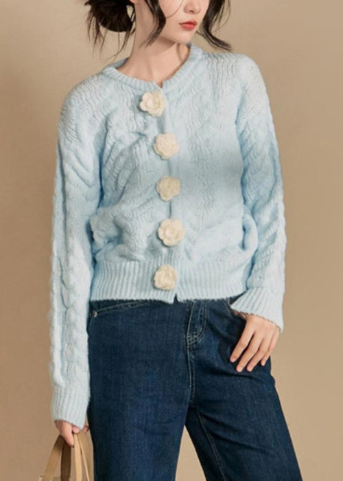 Beautifully Crafted Cardigan in a Classic Style