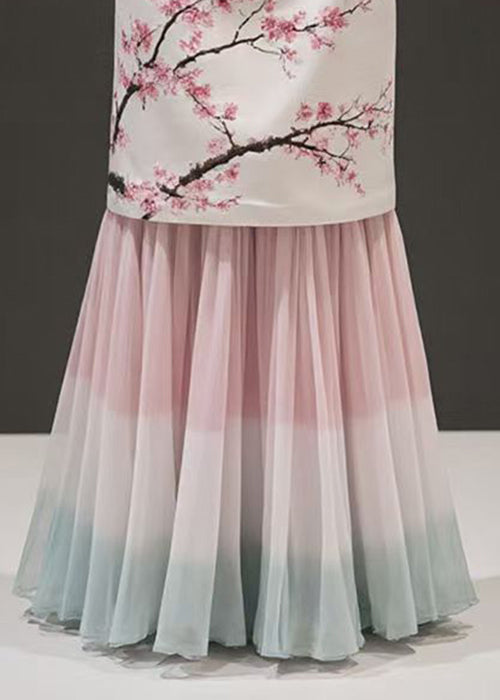 Well Tailored Garment with a Graceful Silhouette