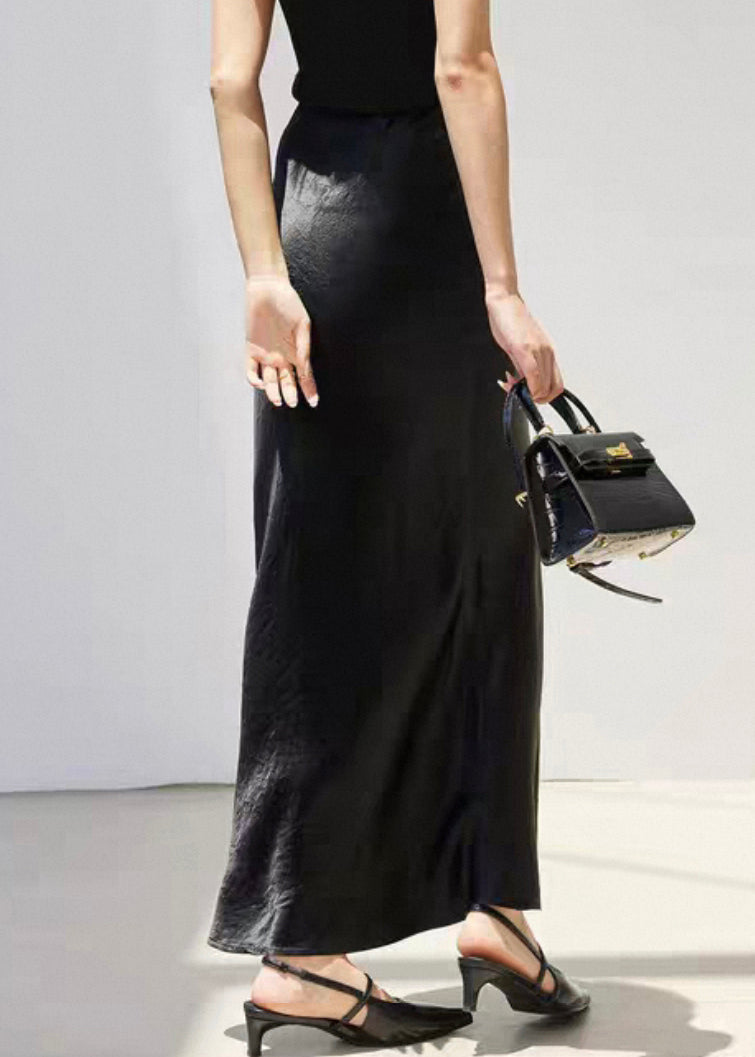 Sophisticated Garment with a Clean Classic Look