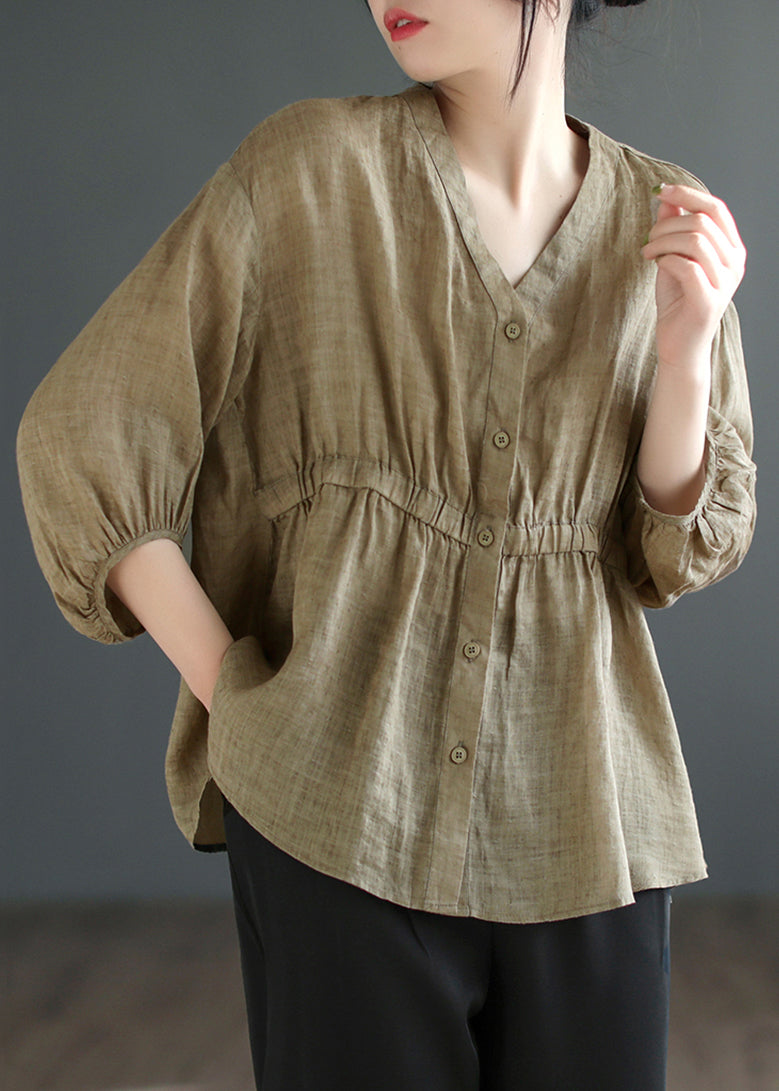 Well Tailored Top with a Graceful Silhouette