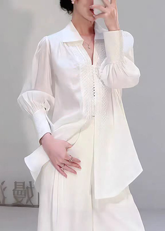 Classic Vintage Shirt with a Flattering Fit