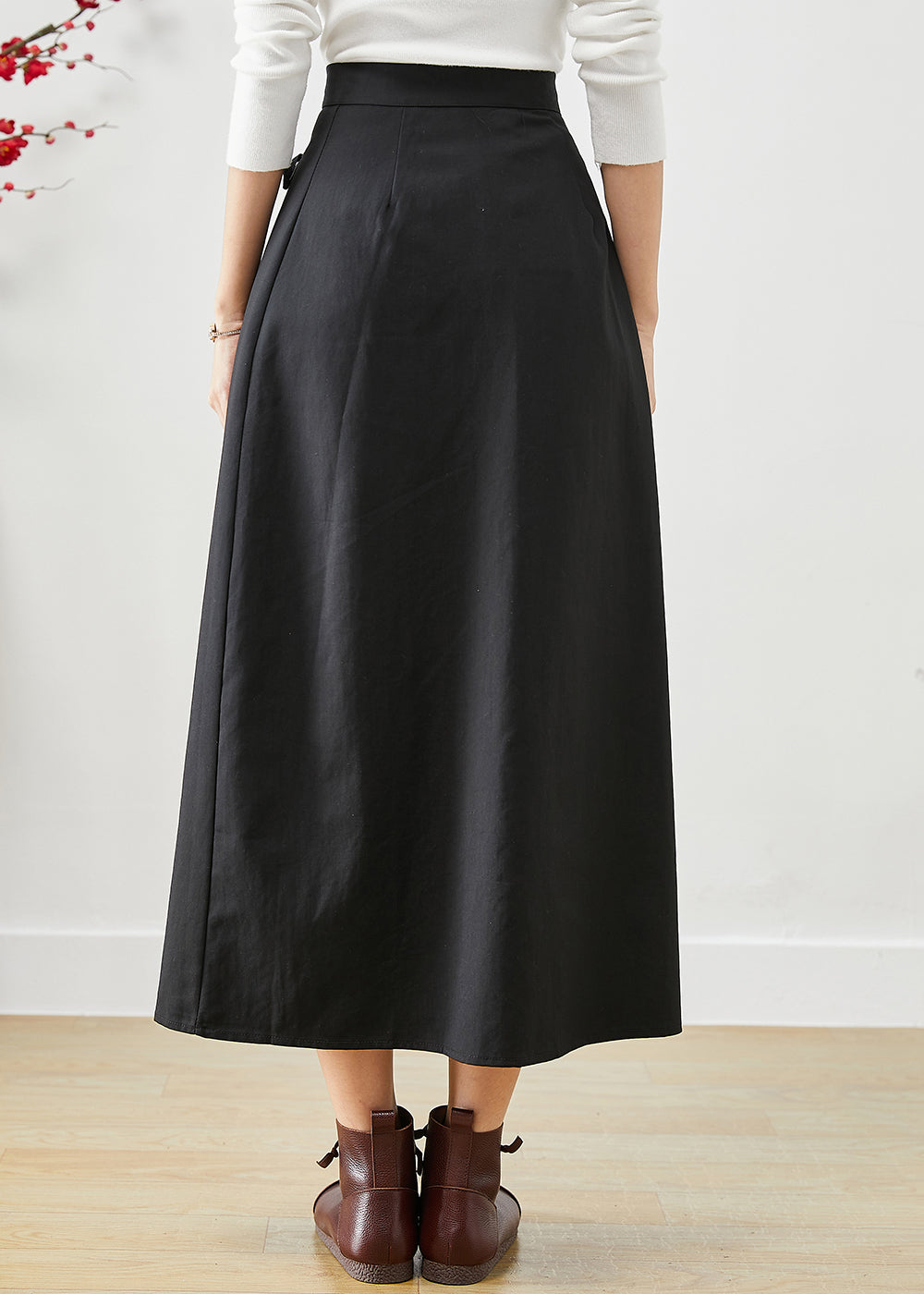 Well Tailored Garment with a Graceful Silhouette