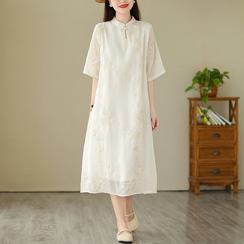 Classic Vintage & Enduringly Stylish Dress