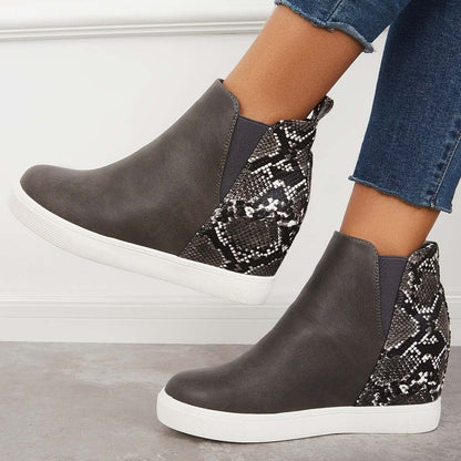 Chic Orthopedic Sneakers with Unique Design